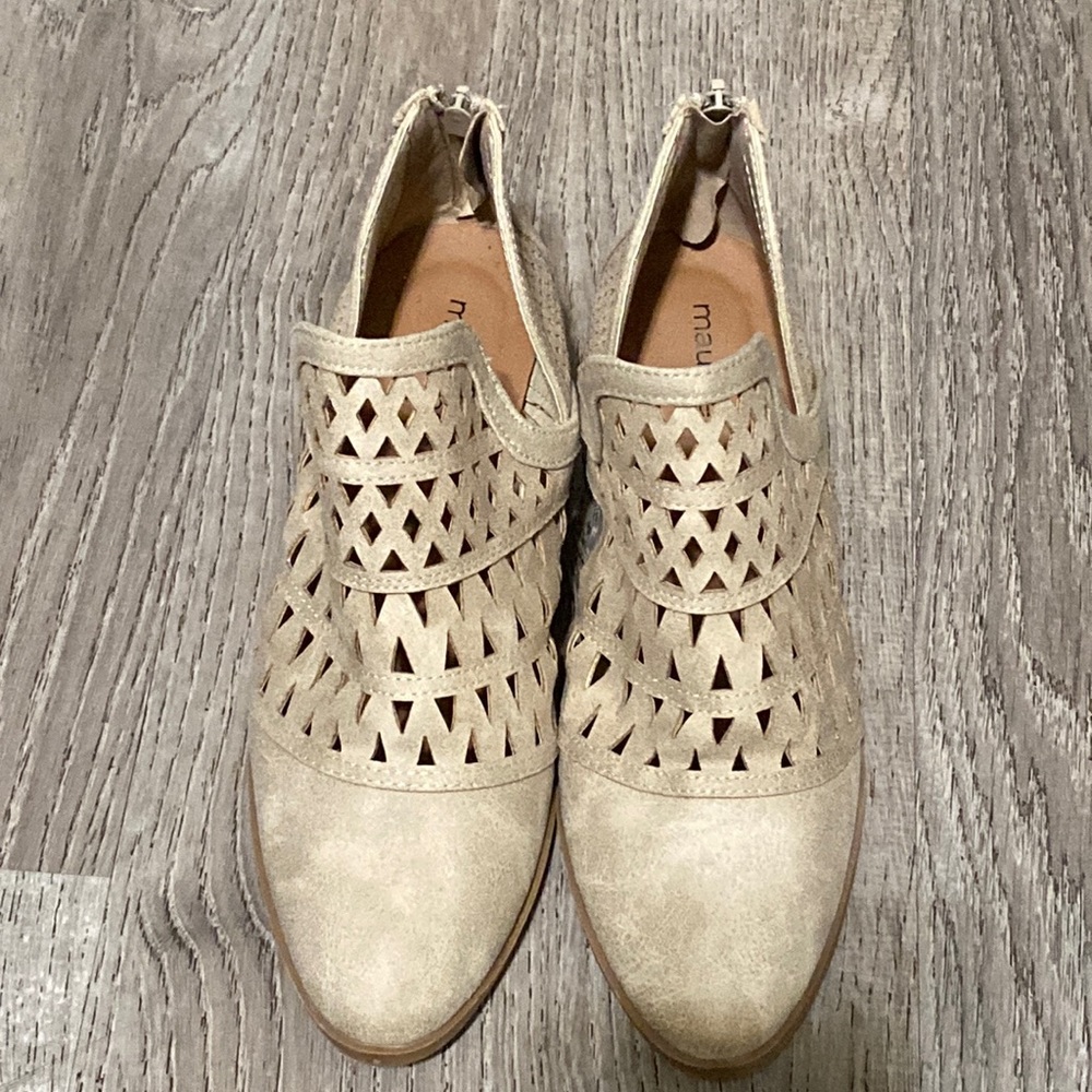 Ankle boots